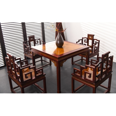 E2502+14 方桌带椅 巴里黄檀+金丝楠